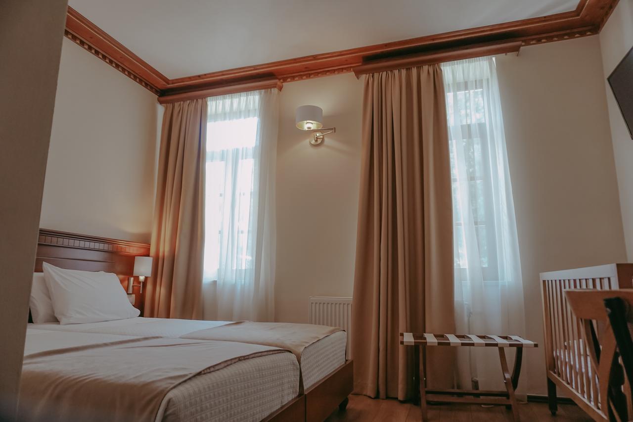 Hotel Argjiro Gjirokastër Exterior foto